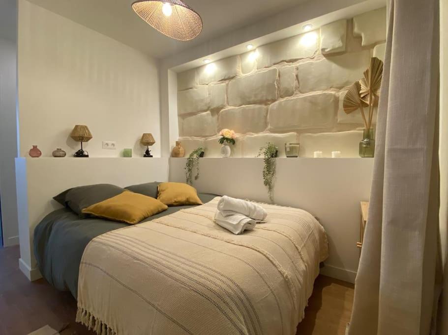 Duplex Cinema - Centre Historique Tours Apartment ภายนอก รูปภาพ