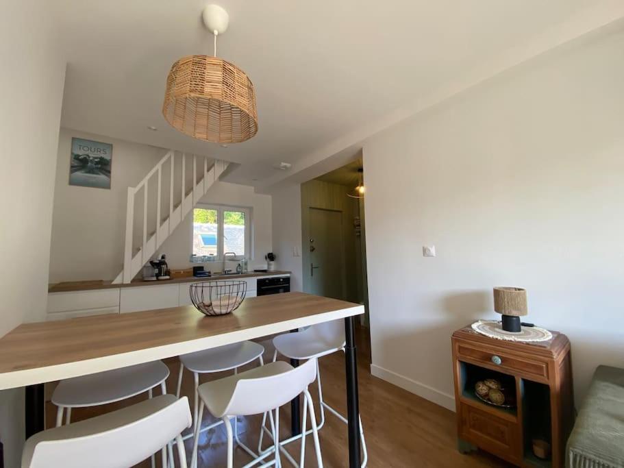 Duplex Cinema - Centre Historique Tours Apartment ภายนอก รูปภาพ